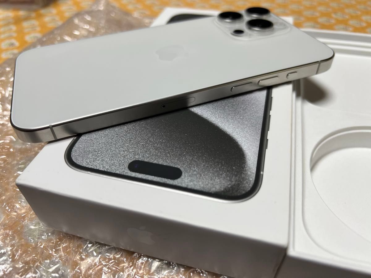美品 iPhone 15 Pro Max 256GB AppleCare+2025年11月まで有効