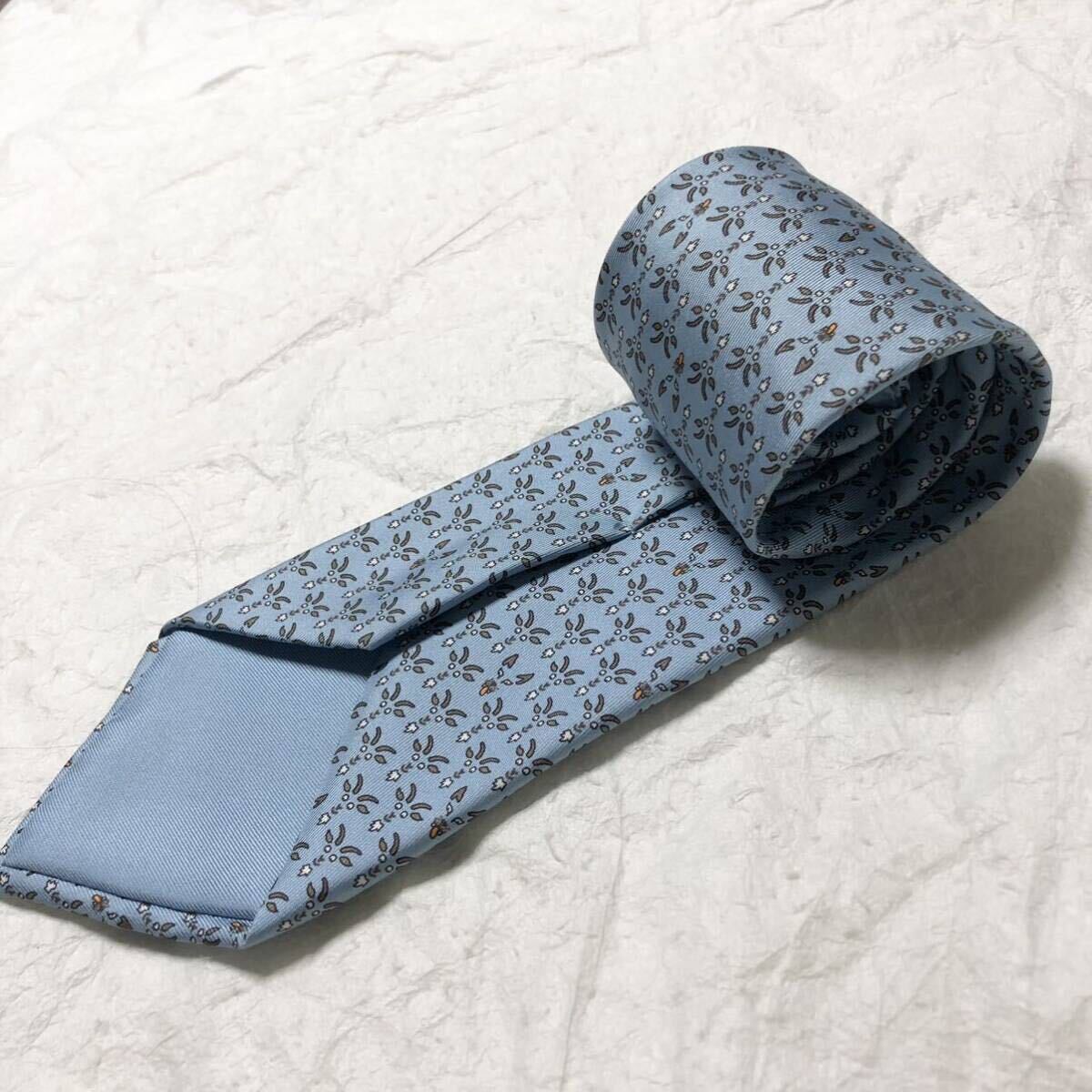 HERMES エルメス ネクタイ 山羊と狼 ヤギ オオカミ 顔 総柄 シルク100
