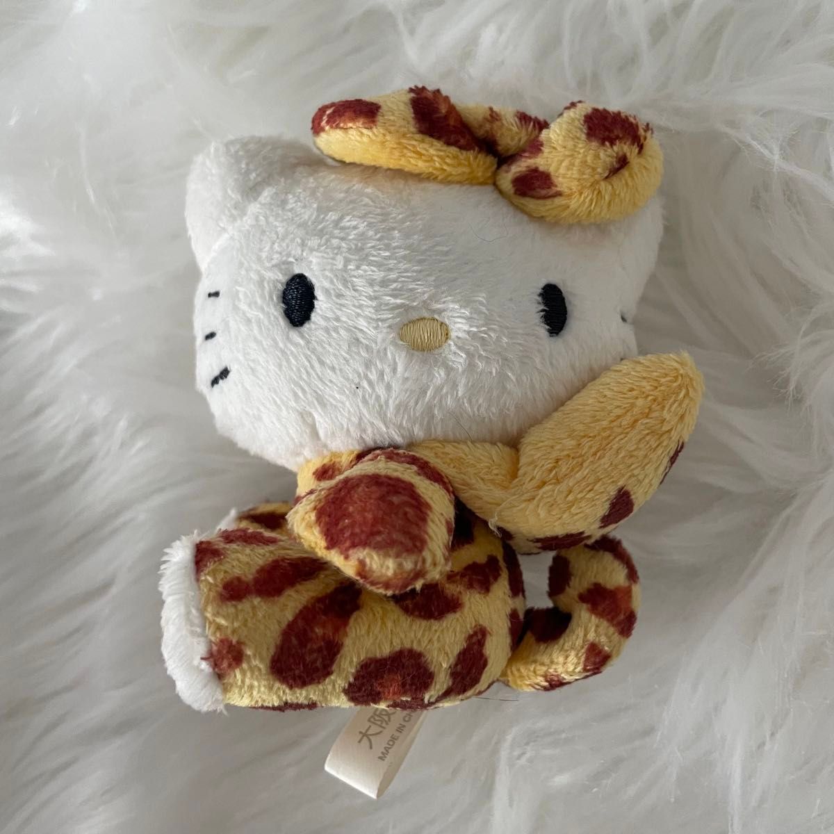 激レア 希少 】大阪限定 キティちゃん ぬいぐるみマスコット ヒョウ柄