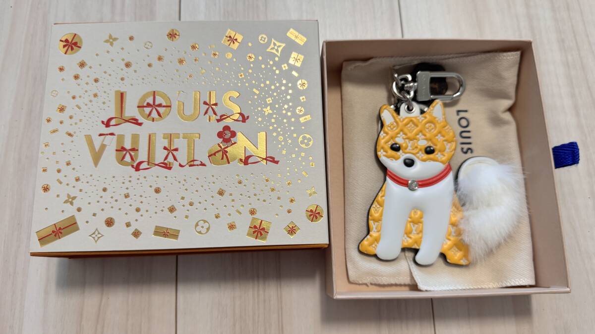 新品未使用】Louis Vuitton ルイヴィトン ポルト クレ LV シバ M01199