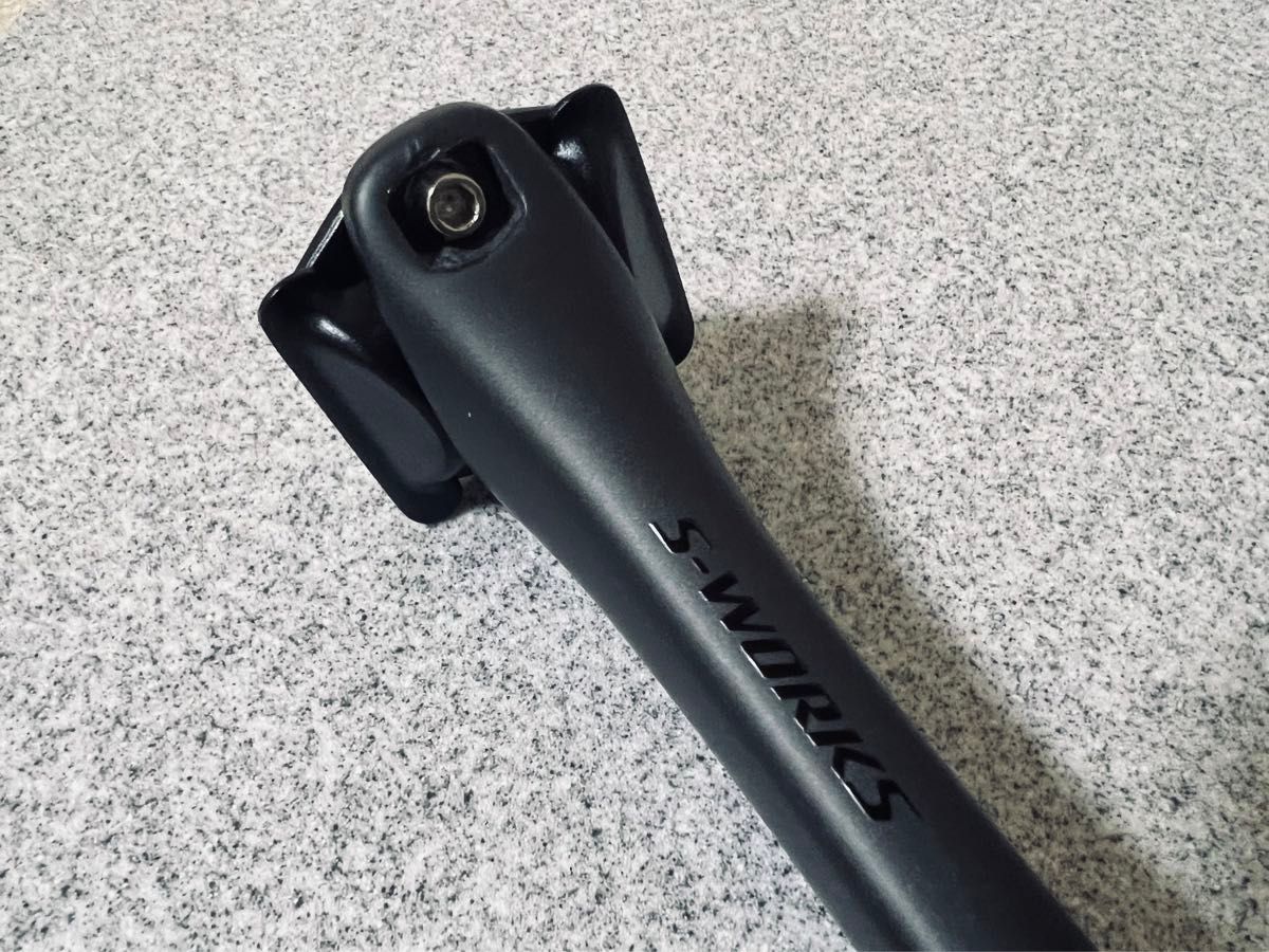 Tarmac SL8用のS-WORKS Tarmac SL8カーボンシートポスト15mmセット
