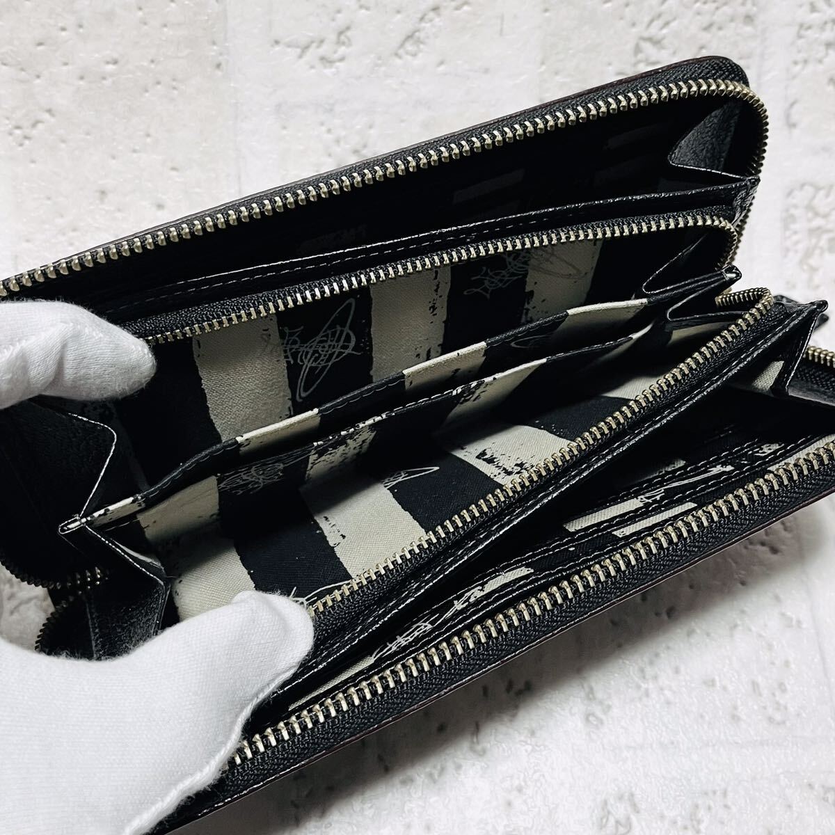 美品 ヴィヴィアンウエストウッド EXECUTIVE 長財布 ビッグオーブ