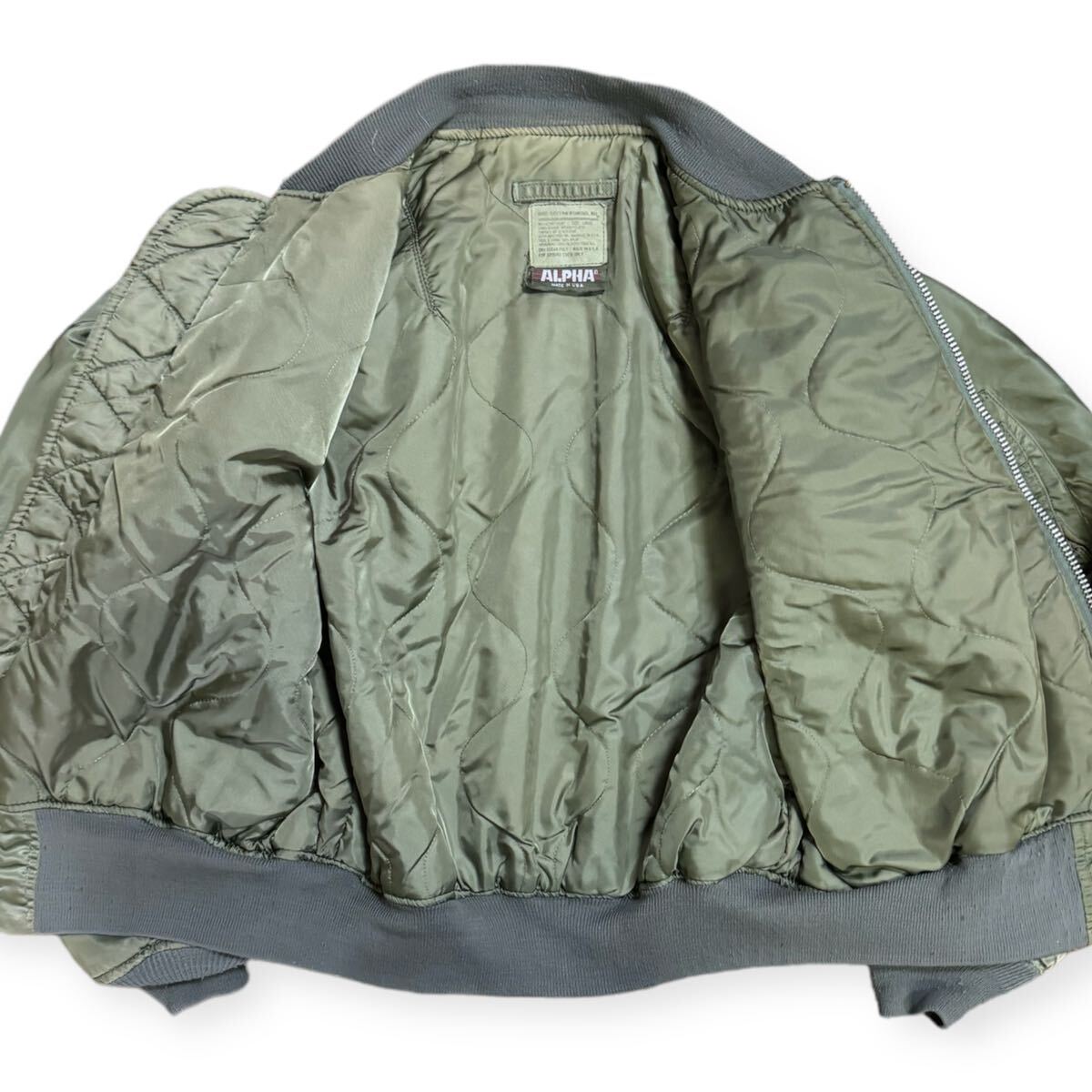 ALPHA INDUSTRIES 米国製 80s 初期 MA-1 三本タグ 民間 フライト