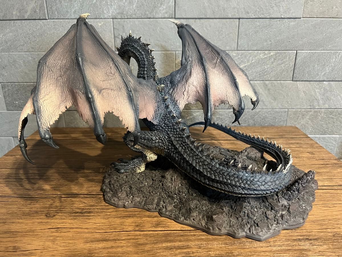 モンスターハンター 黒龍 クリエイターズモデル フィギュア
