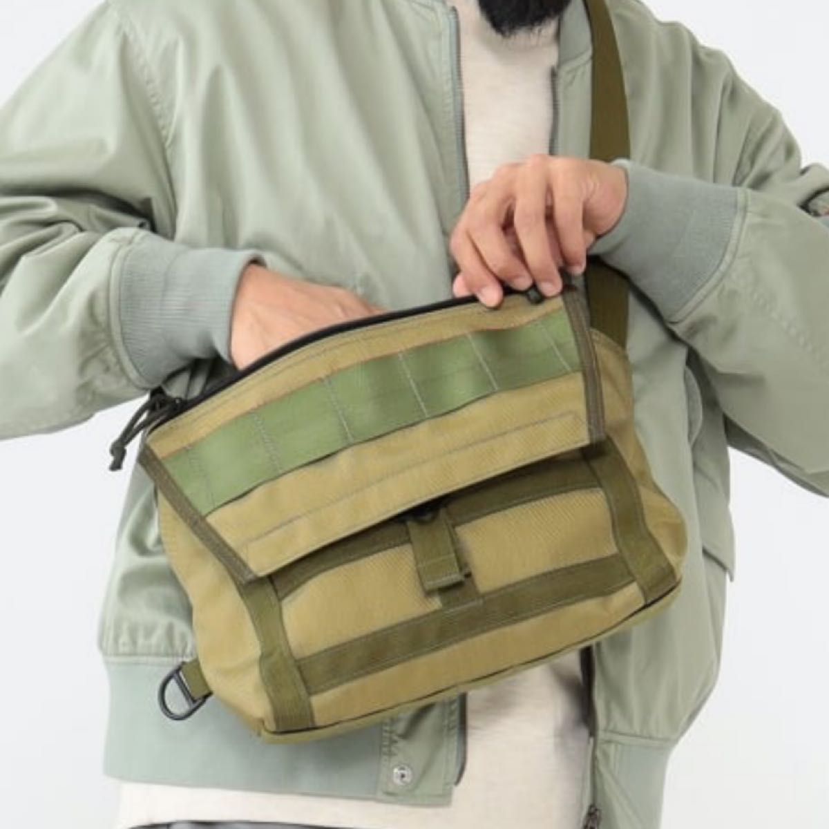 BRIEFING × BEAMS PLUS / 別注 FLEET MESSENGER BAG KHAKI｜Yahoo