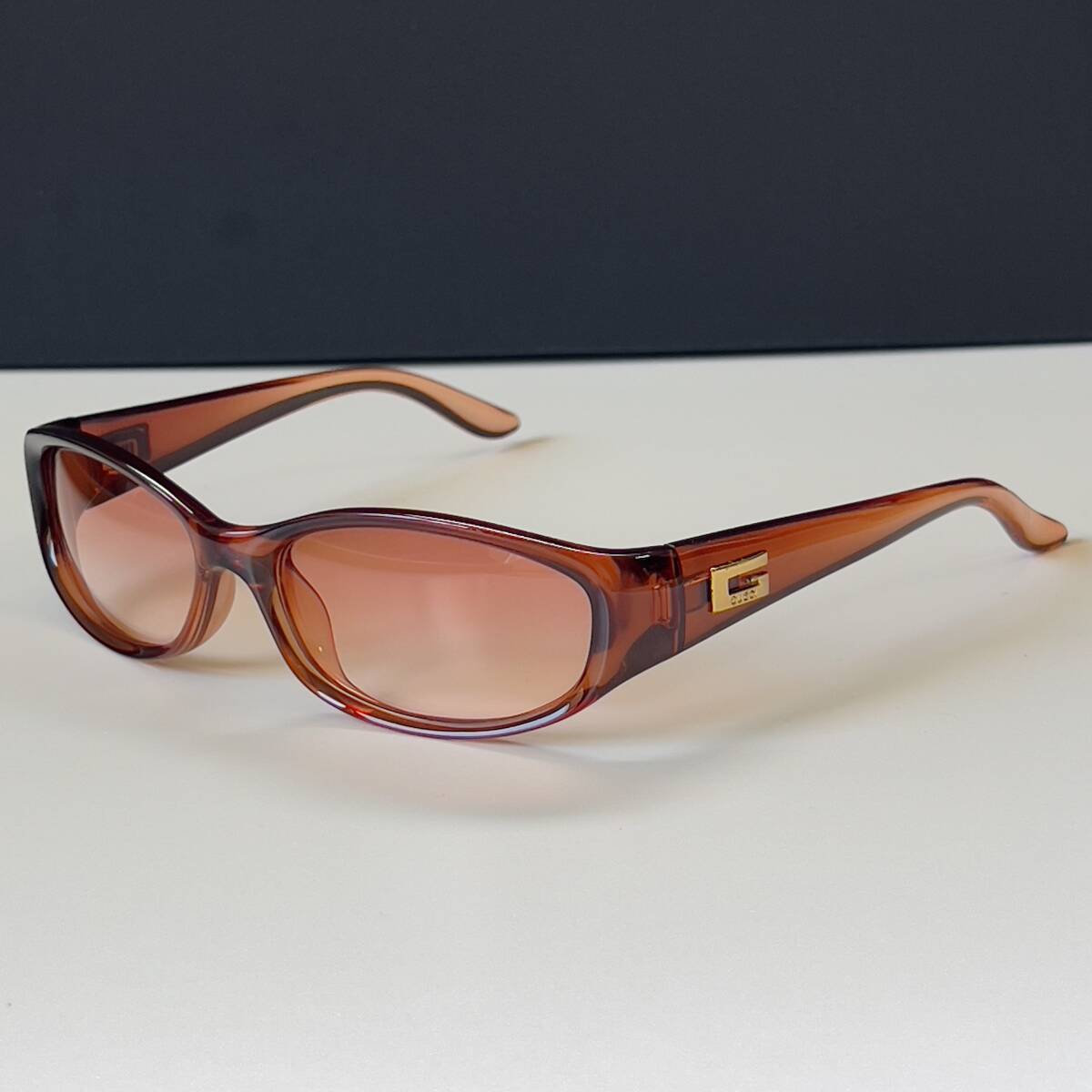 GUCCI グッチ サングラス クリアレッド スクエアGロゴ金具 GG2456/S