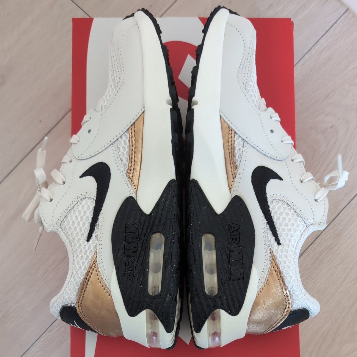 NIKE ナイキ W AIRMAX EXCEE エアマックスエクシー 24 5cm 白 黒