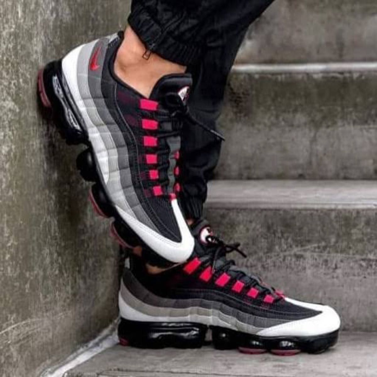 美品 完売 NIKE AIR VAPORMAX 95 ホットレッド 25 5cm ナイキ エア