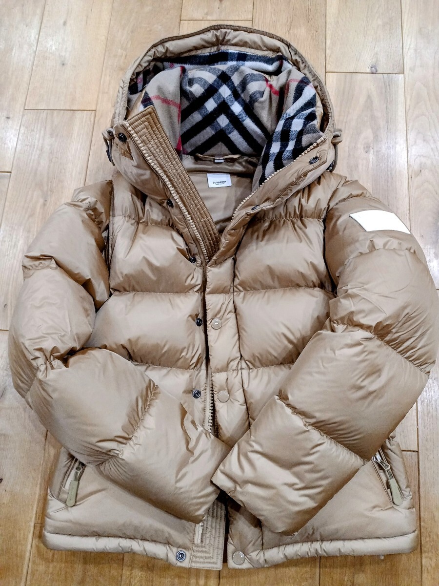 新品未使用 バーバリー ダウンジャケット サイズS BURBERRY 定価260