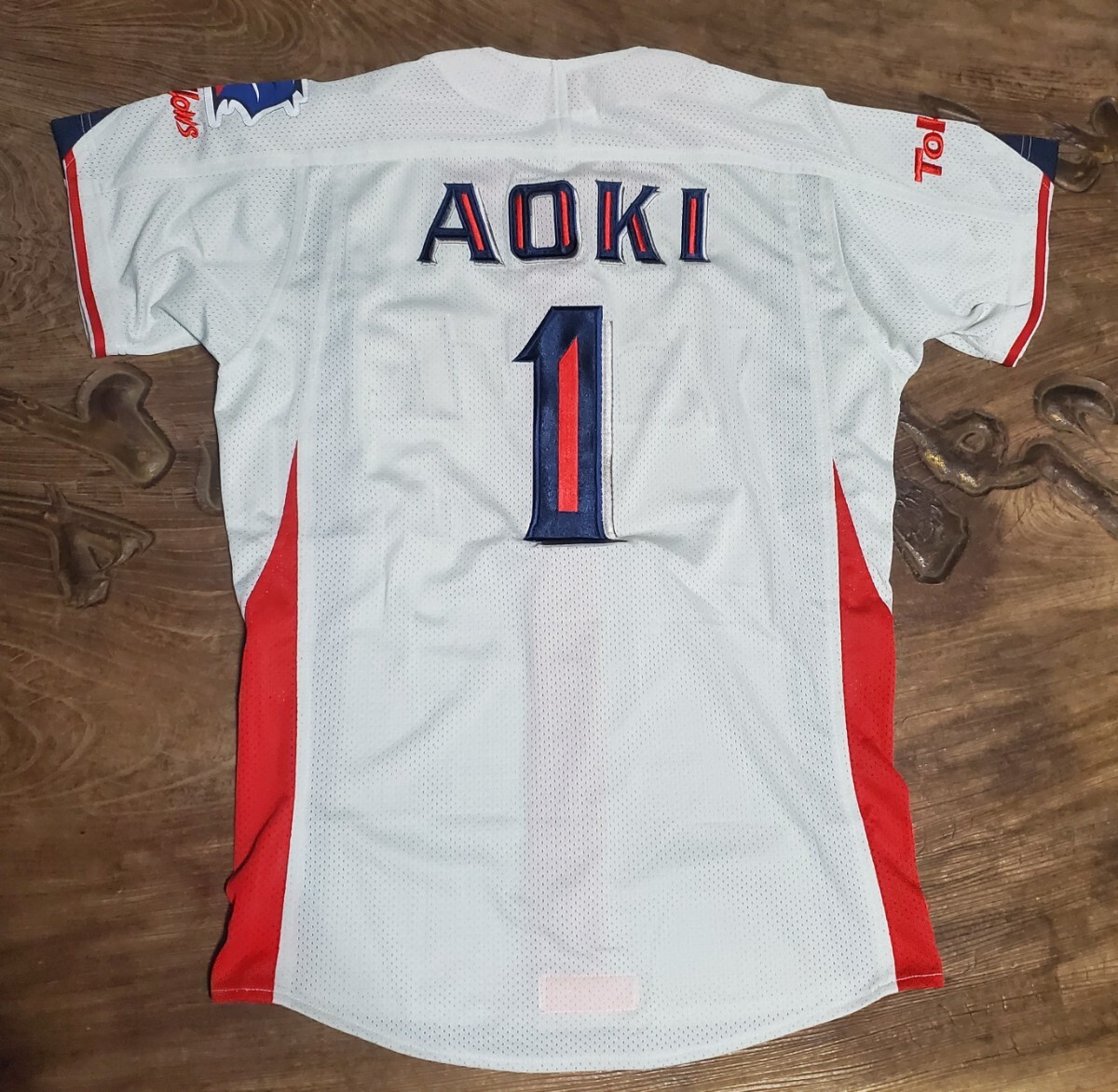即決・送料無料 2010-2011年 東京ヤクルトスワローズ #1 青木宣親