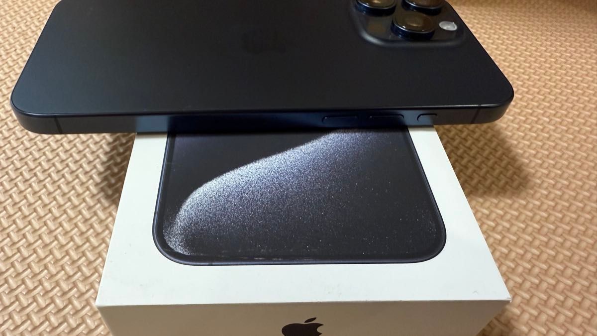 iPhone 15 pro max 256GB SIMフリー ブルーチタニウム 極美品｜Yahoo