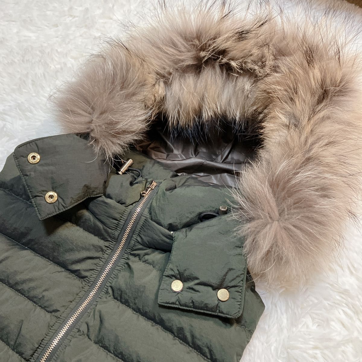 極美品 タトラス カーキ ダウン ベスト 3WAY ラクーンファー 1 TATRAS