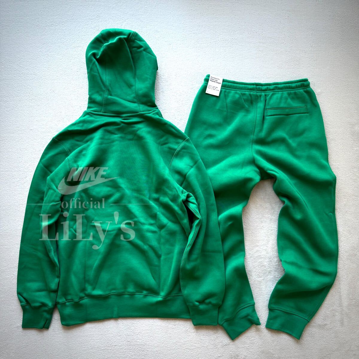新品未使用 NIKE上下セットアップ Lサイズ 緑 グリーン ナイキ