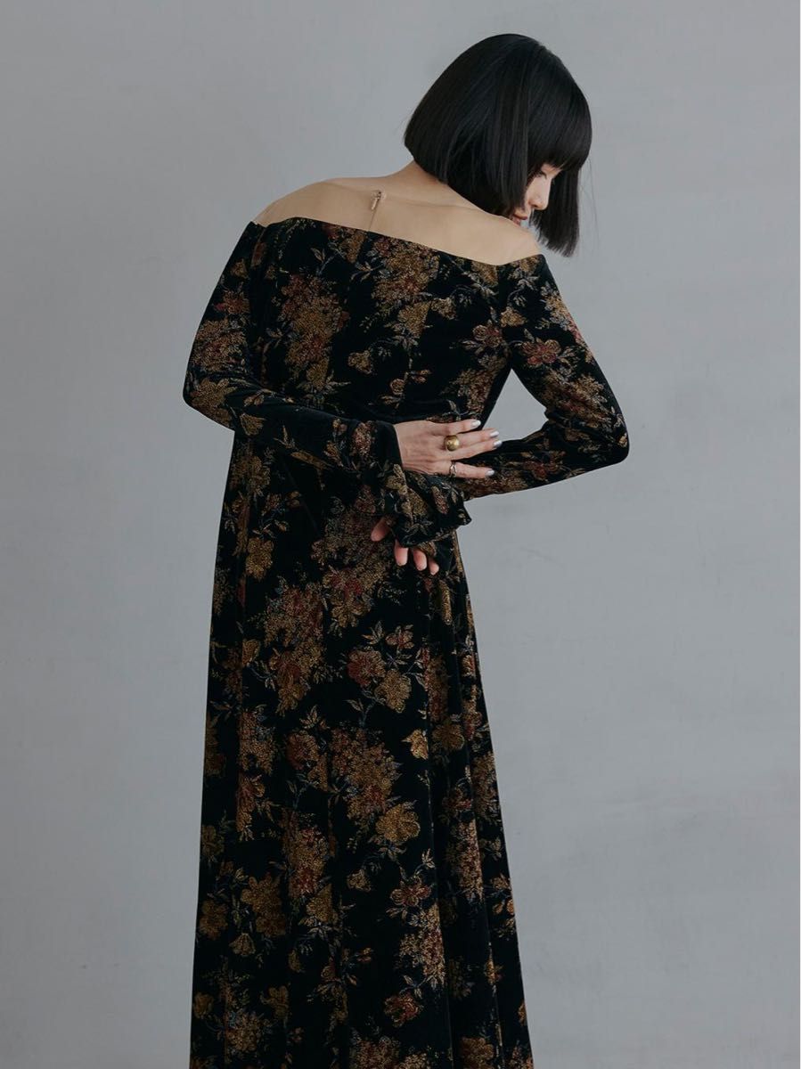 FLOWER PRINT VELOUR DRESS｜Yahoo!フリマ（旧PayPayフリマ）