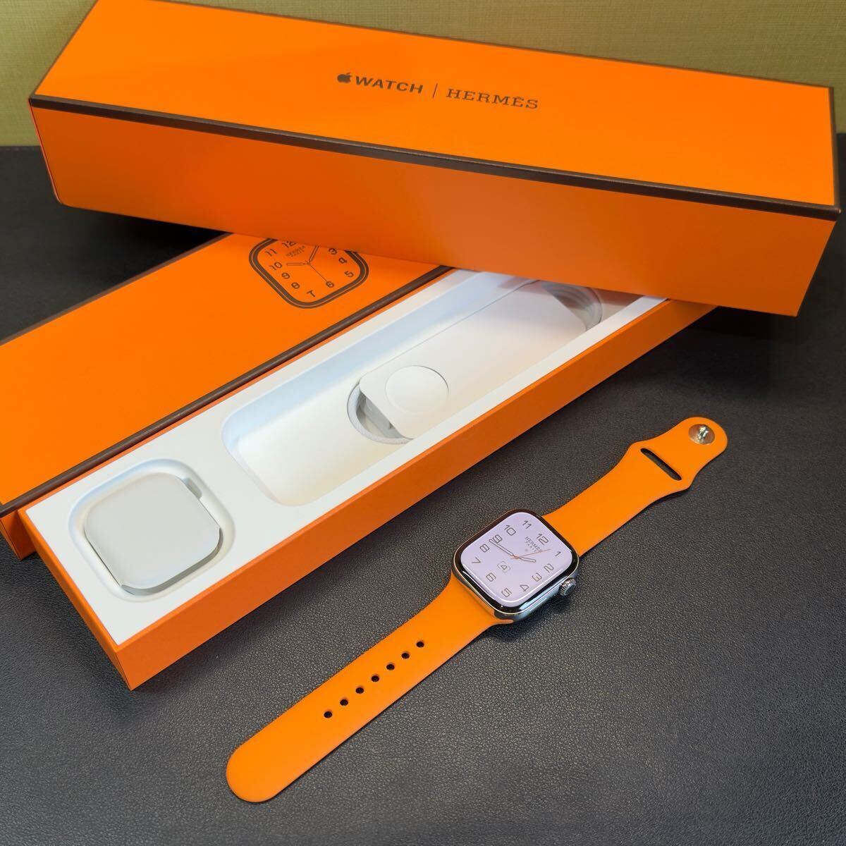 即決 ほぼ未使用 最新 Apple Watch series10 HERMES シルバー