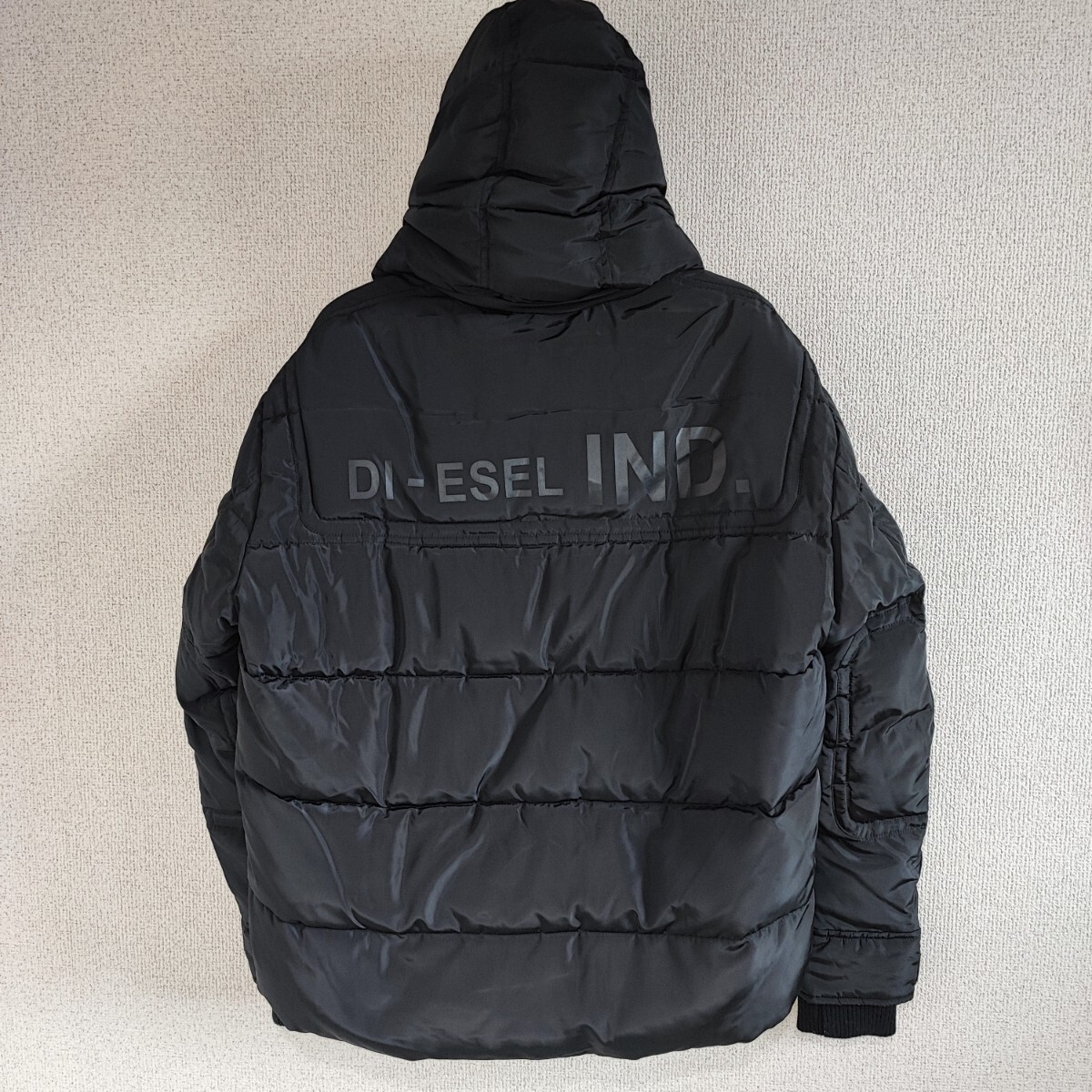 極美品 DIESEL XSサイズ W-RUSSELL-PAD ダウンジャケット ディーゼル