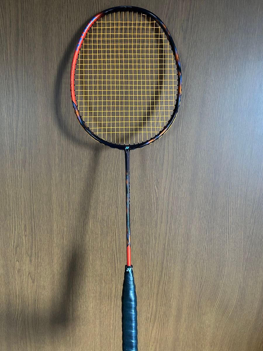 美品】YONEX アストロクス77Pro バドミントンラケット｜Yahoo!フリマ