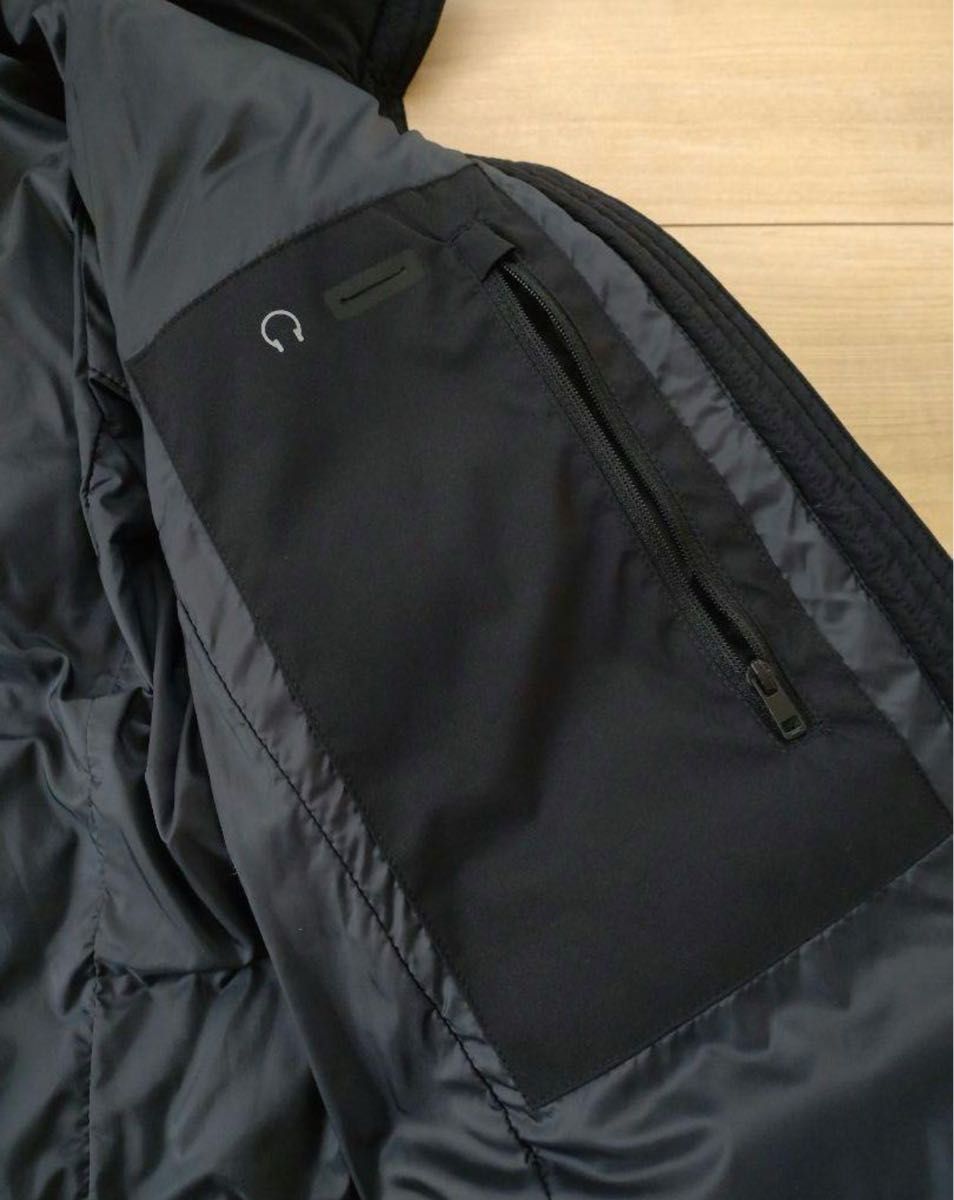 極美品 UNIQLO ユニクロ シームレスダウンショートコート ブラック 黒