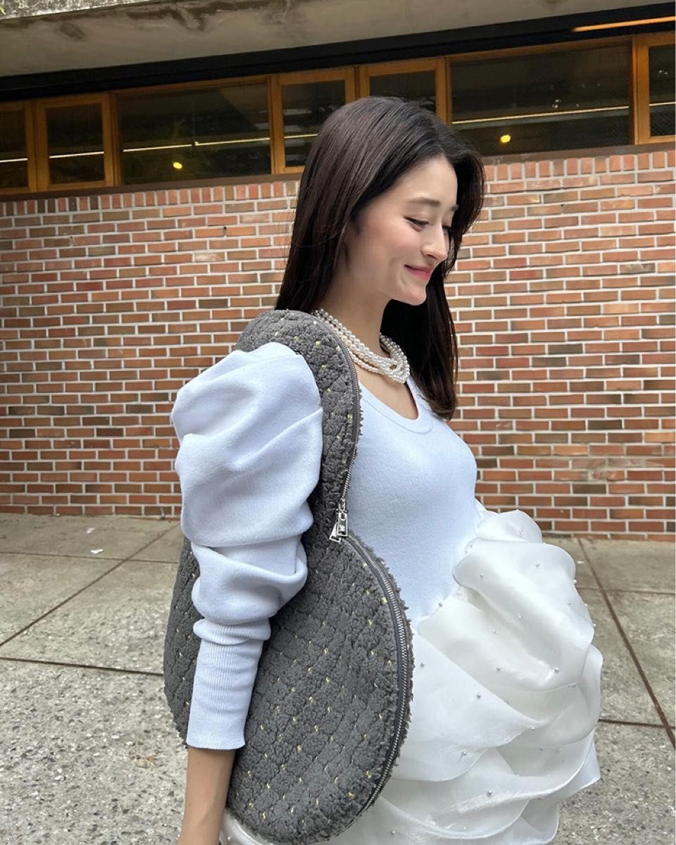 最終下げ ラスト1点 Bibiy AMELIE PEPURAMU KNIT｜Yahoo!フリマ（旧