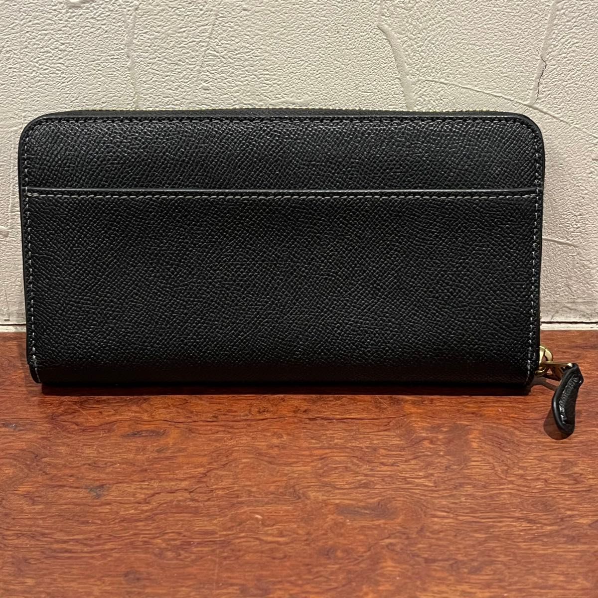 COACH コーチ ラウンドジップ 長財布 ブラック 黒 Cマーク 未使用品