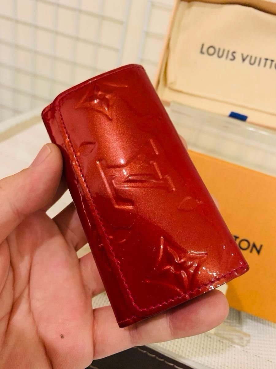箱付きまあまあ美品】 LOUIS VUITTON ルイヴィトン ヴェルニ キー