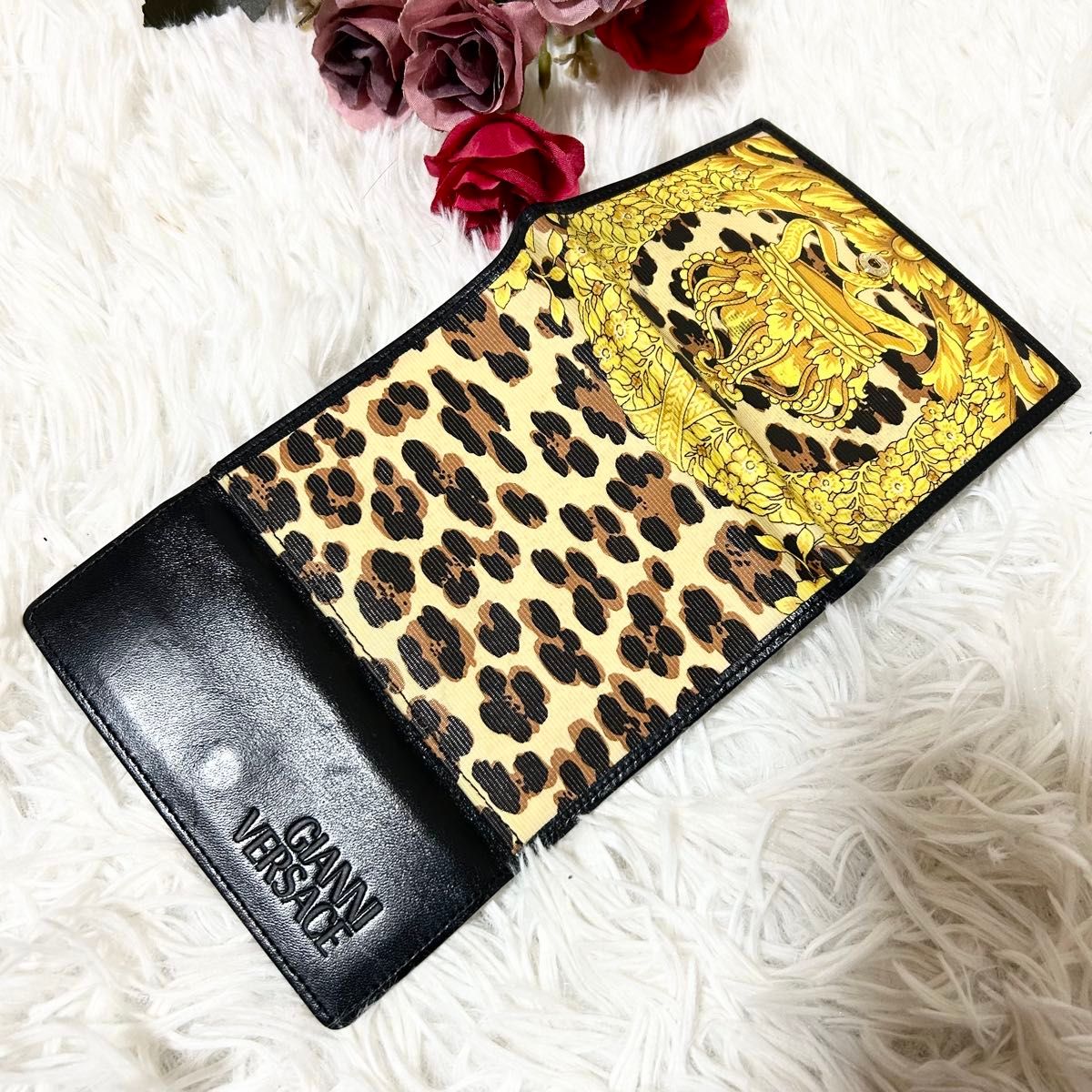 GIANNI VERSACE ジャンニ ヴェルサーチ ベルサーチ 2つ折り財布