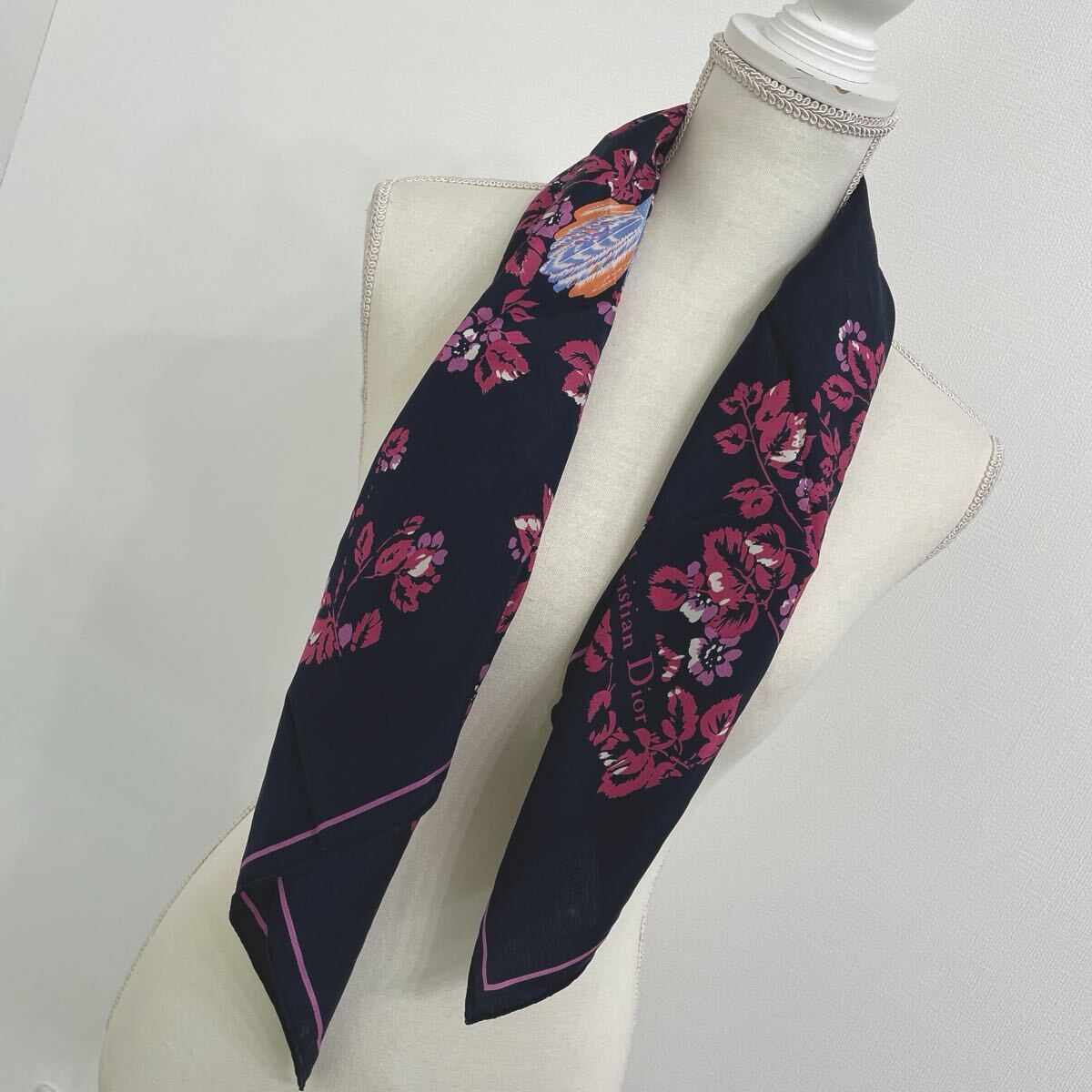 56】クリスチャンディオール Christian Dior シルクスカーフ ネイビー