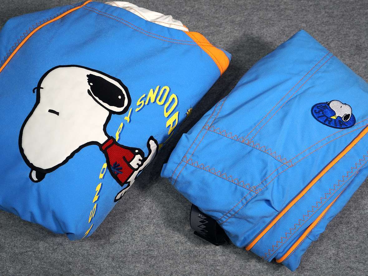 希少】SNOOPY オーストリア代表モデル スキーウェア アシックス 日本製