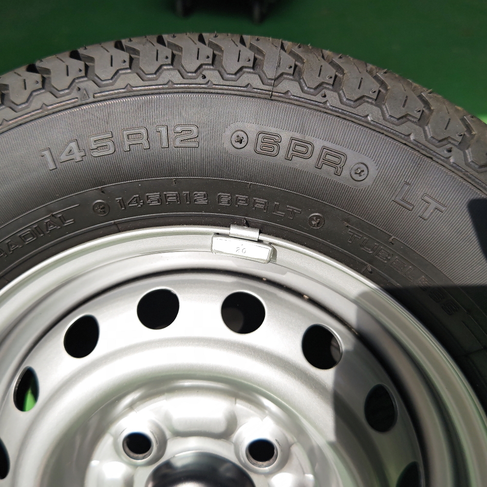 ダイハツハイゼット純正タイヤ&ホイール4本(新車外し)(引き取り限定