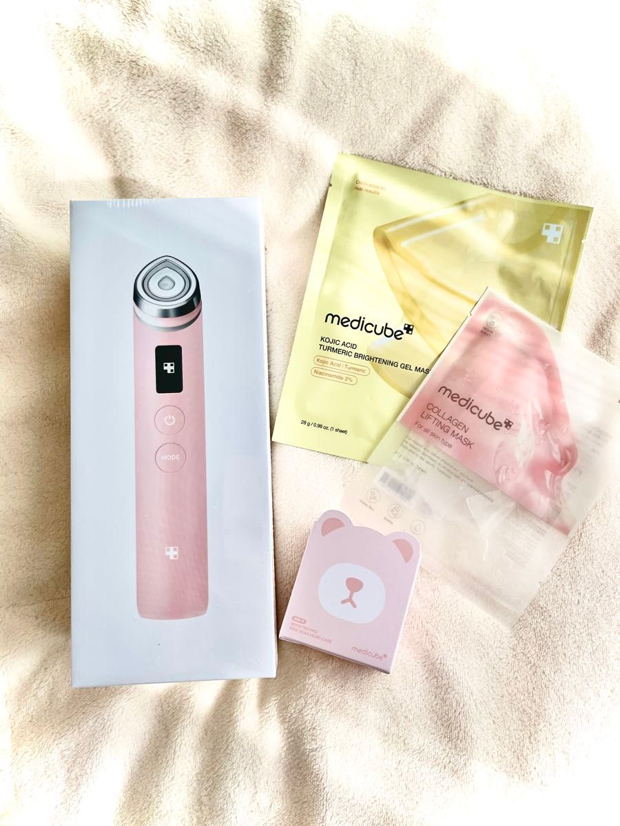 medicube ブースタープロ 美顔器 ピンク クマキャップ付き おまけ付き