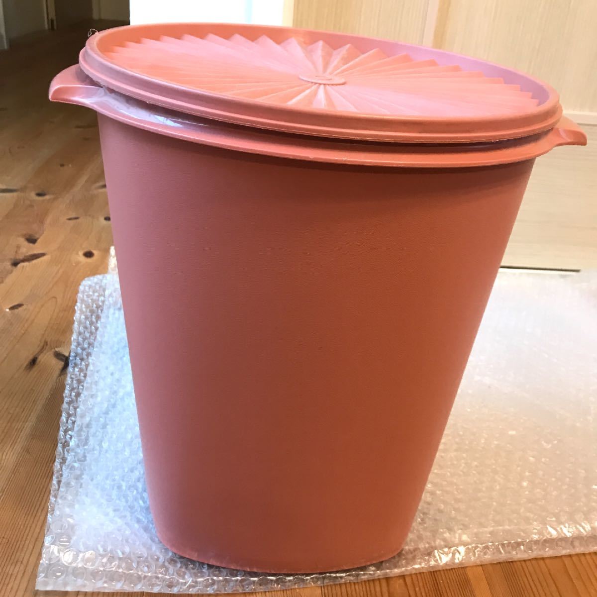 タッパーウェアマキシクィーンデコレーター Tupperware 保存容器