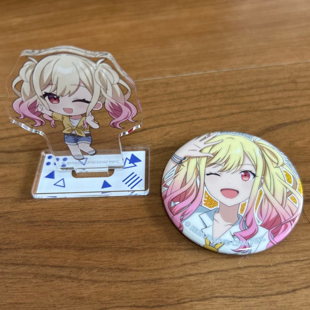 プロセカ 天馬咲希 アクリルスタンド 缶バッジ 2個セット｜Yahoo