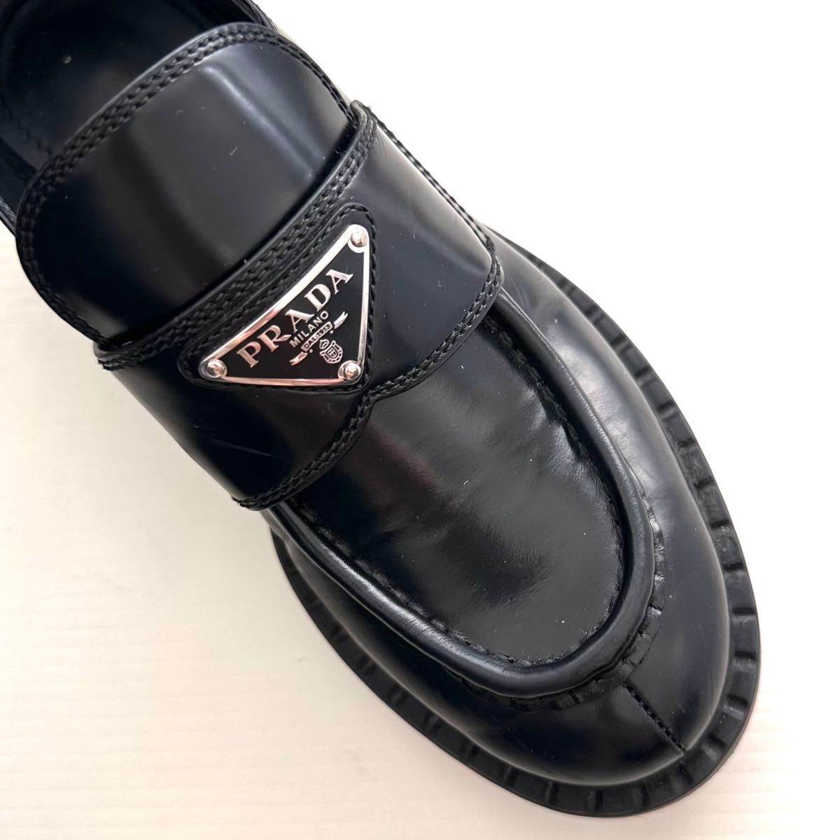 PRADA プラダ チョコレート ブラッシュドレザー ローファー 革靴 正規