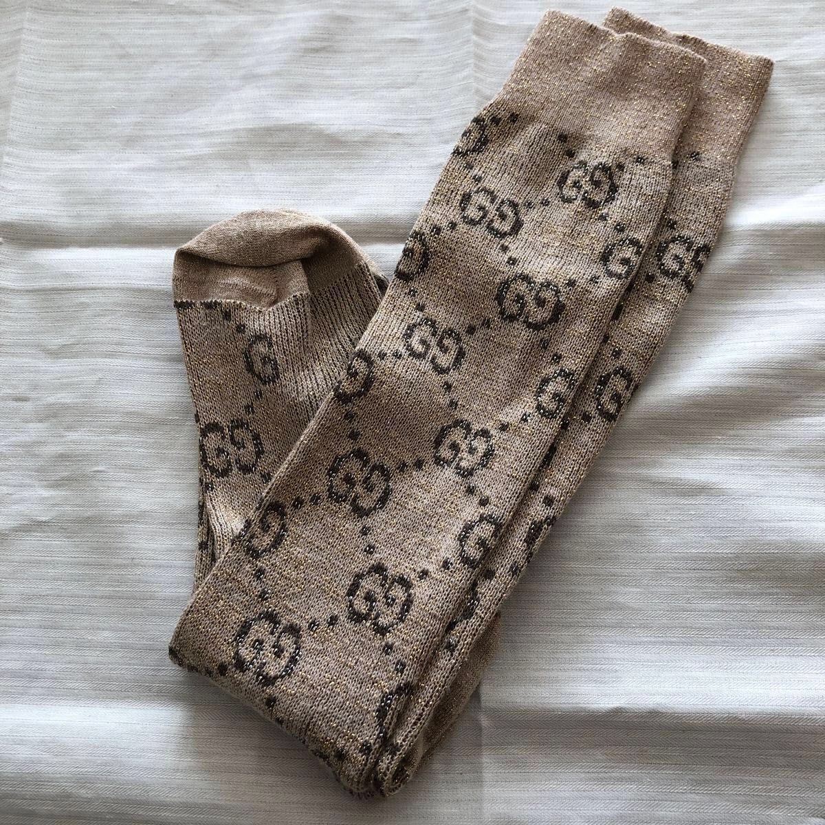 GUCCI ソックス GGロゴ 総柄 グッチ 靴下 ベージュ 金銀ラメ