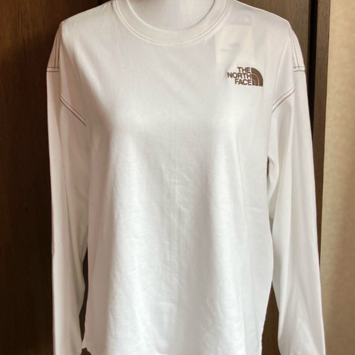 THE NORTH FACE 新品未使用 韓国正規 ノースフェイス ESSENTIAL TEE