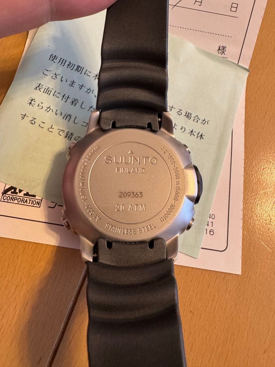 スント スティンガー SUUNTO STINGER ダイブコンピュータ 美品 8本使用
