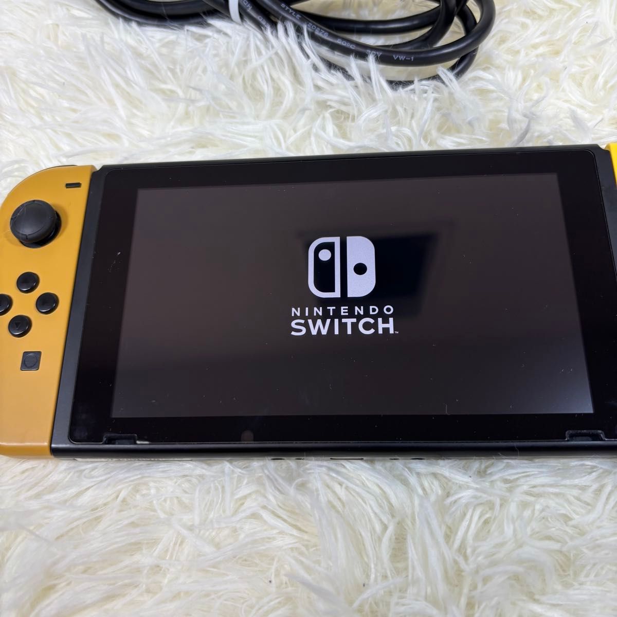 極美品 Nintendo Switch ピカブイセット ニンテンドー スイッチ