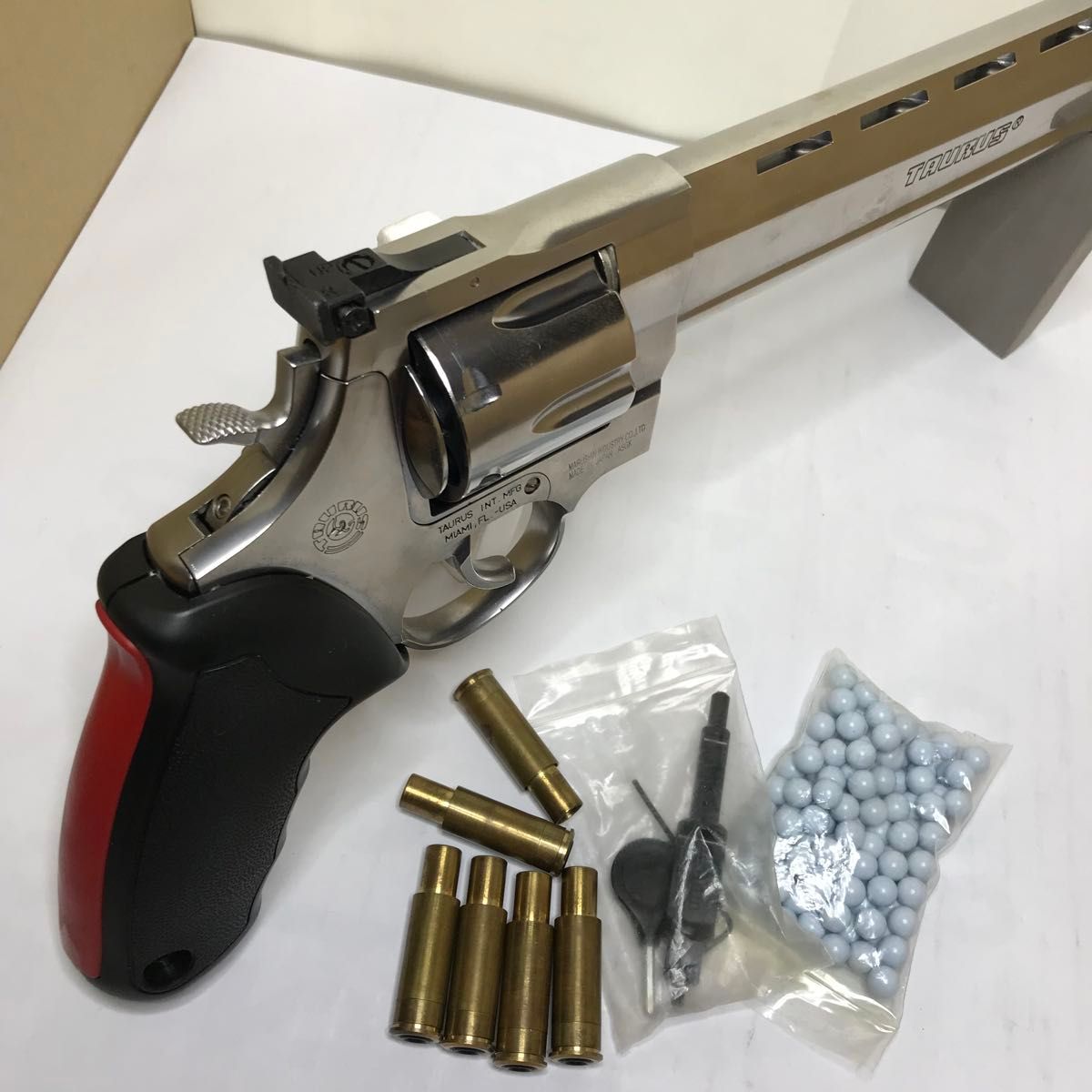 マルシン工業 トーラスレイジングブル44MAGNUM MAXI 8 375inch 8mm