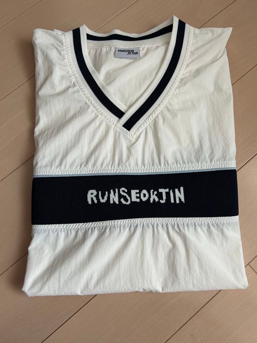 RUNSEOKJIN in JAPAN] V-NECK T-SHIRT (WHITE) BTS ジン JINサイズ T
