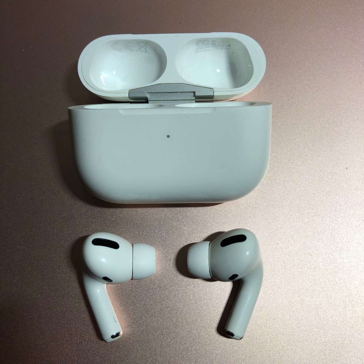 Apple AirPods Pro 第1世代 A2084｜Yahoo!フリマ（旧PayPayフリマ）