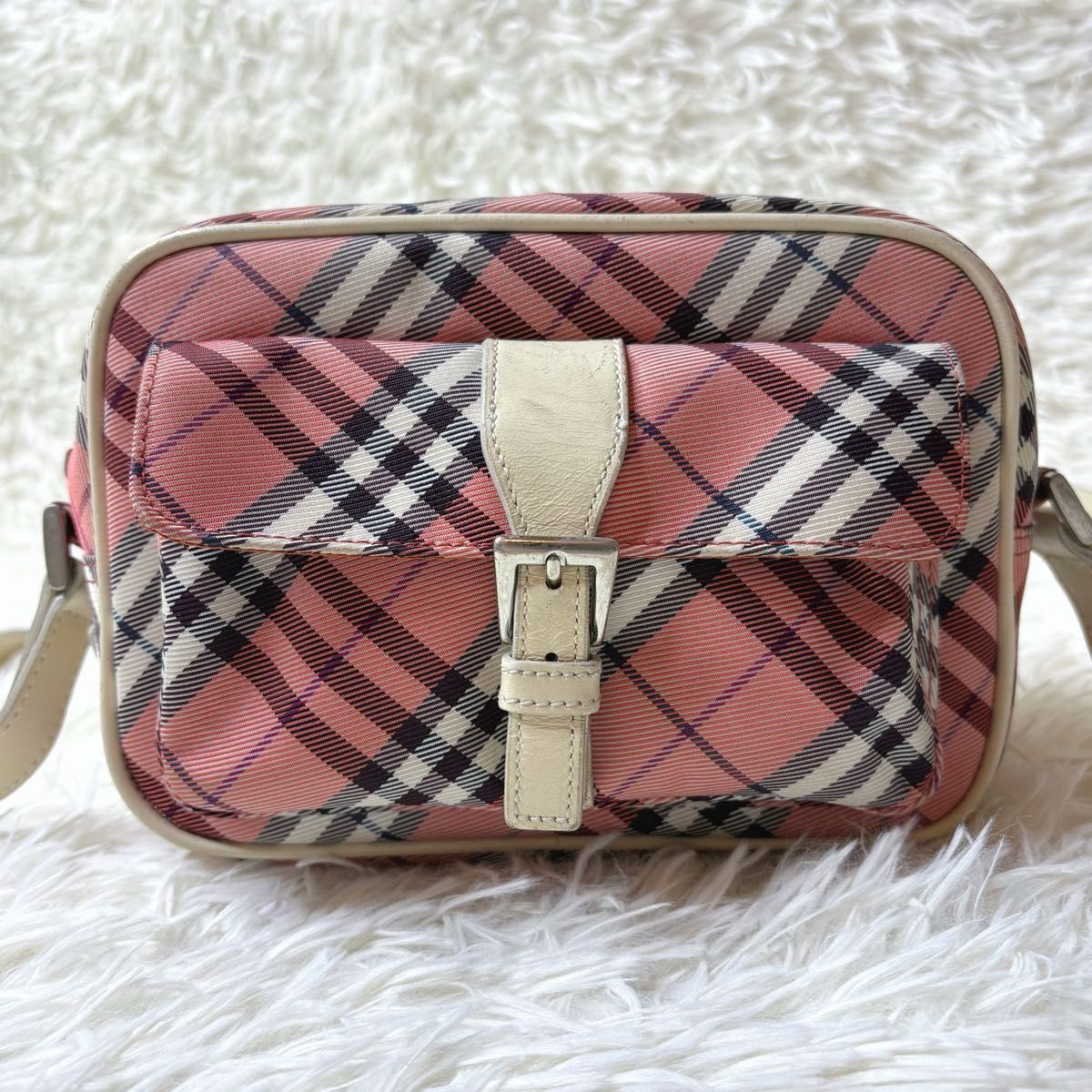 BURBERRY BLUE LABEL バーバリーブルーレーベル ノバチェック ナイロン