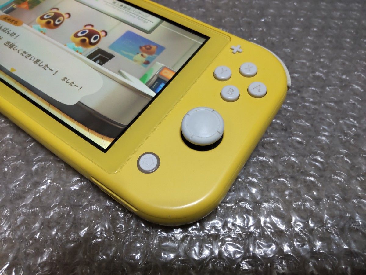 Switch Lite イエロー 外箱充電器セーフティーガイドSDカード付き