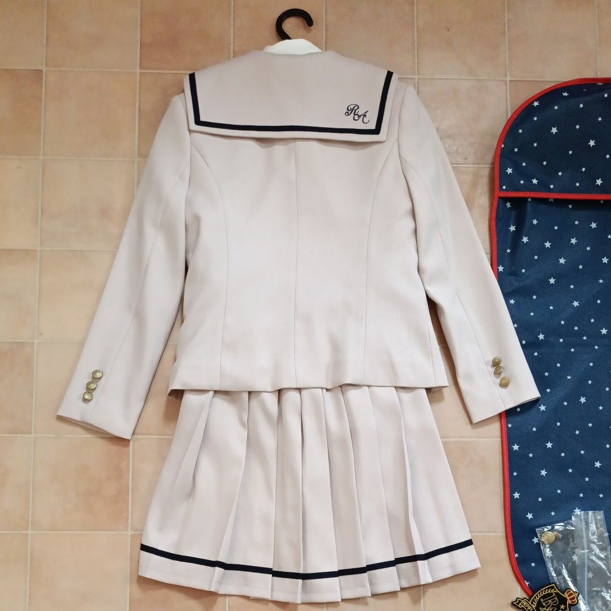 レピピアルマリオ 卒服 小学生 発表会 150 アイボリー ベージュ 卒業式