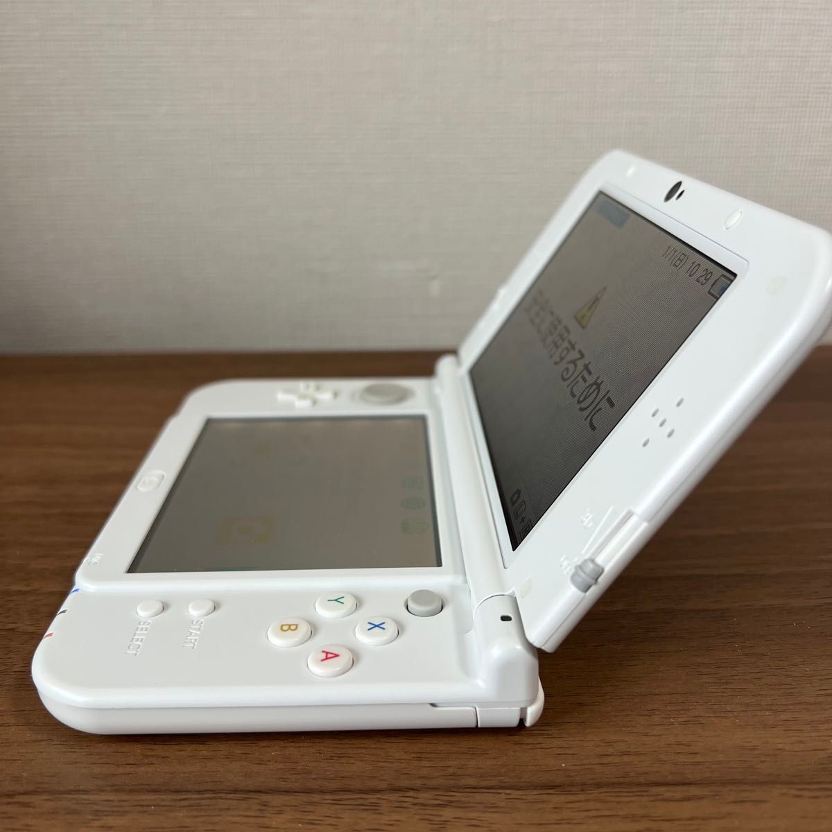 画面良好・本体傷少 New ニンテンドー 3DSLL パールホワイト｜Yahoo