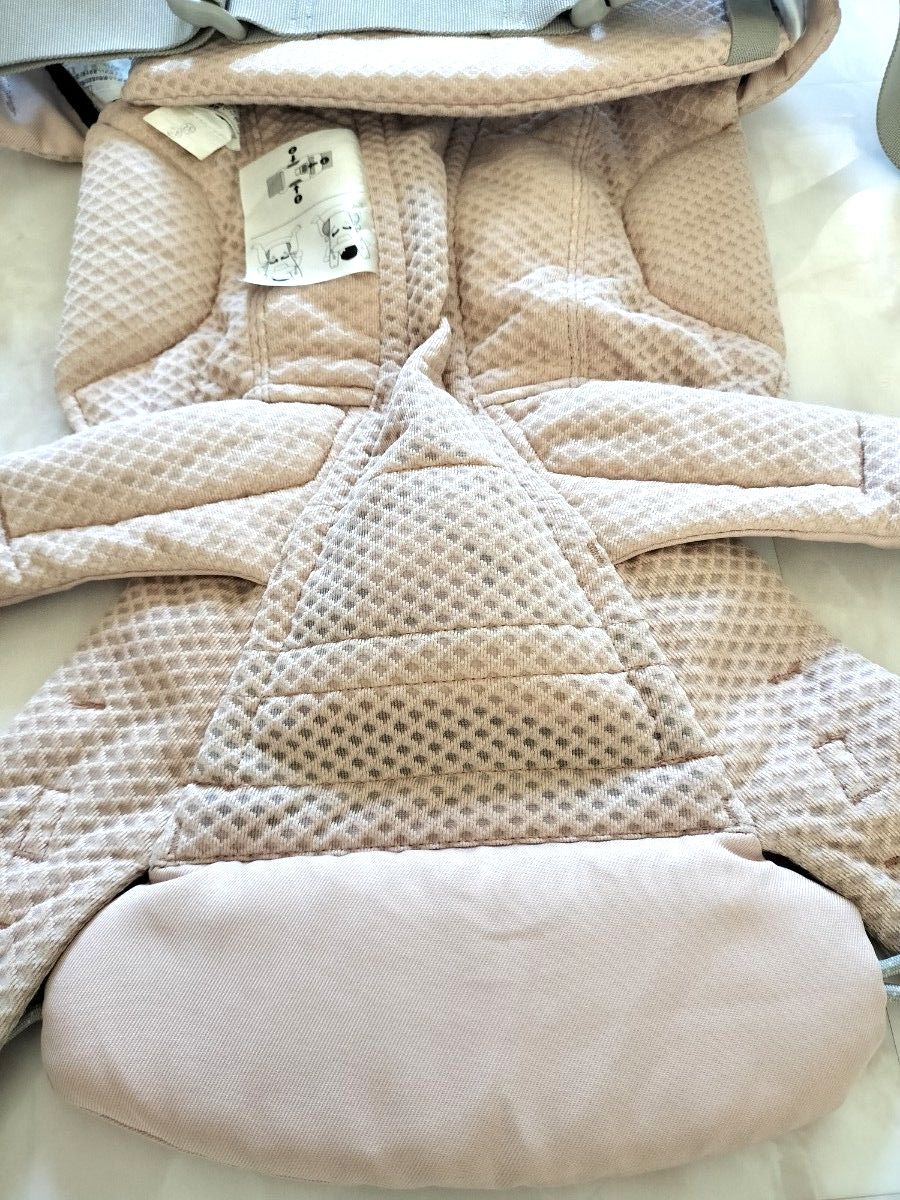 美品 エルゴ オムニブリーズ ピンククオーツ 抱っこ紐 エルゴベビー