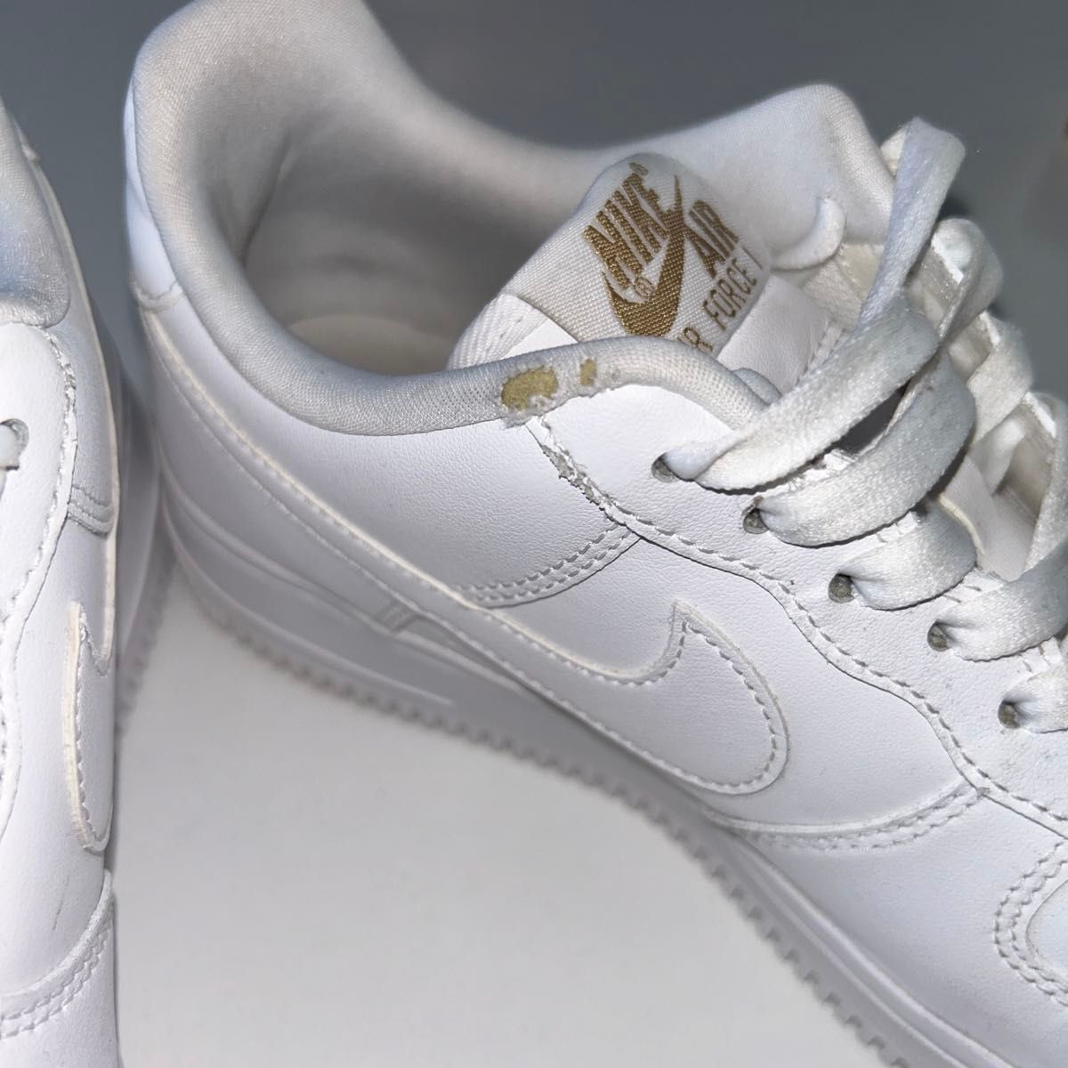 NIKE ナイキ ウィメンズ エアフォース1 ロー ホワイトペンダント LX