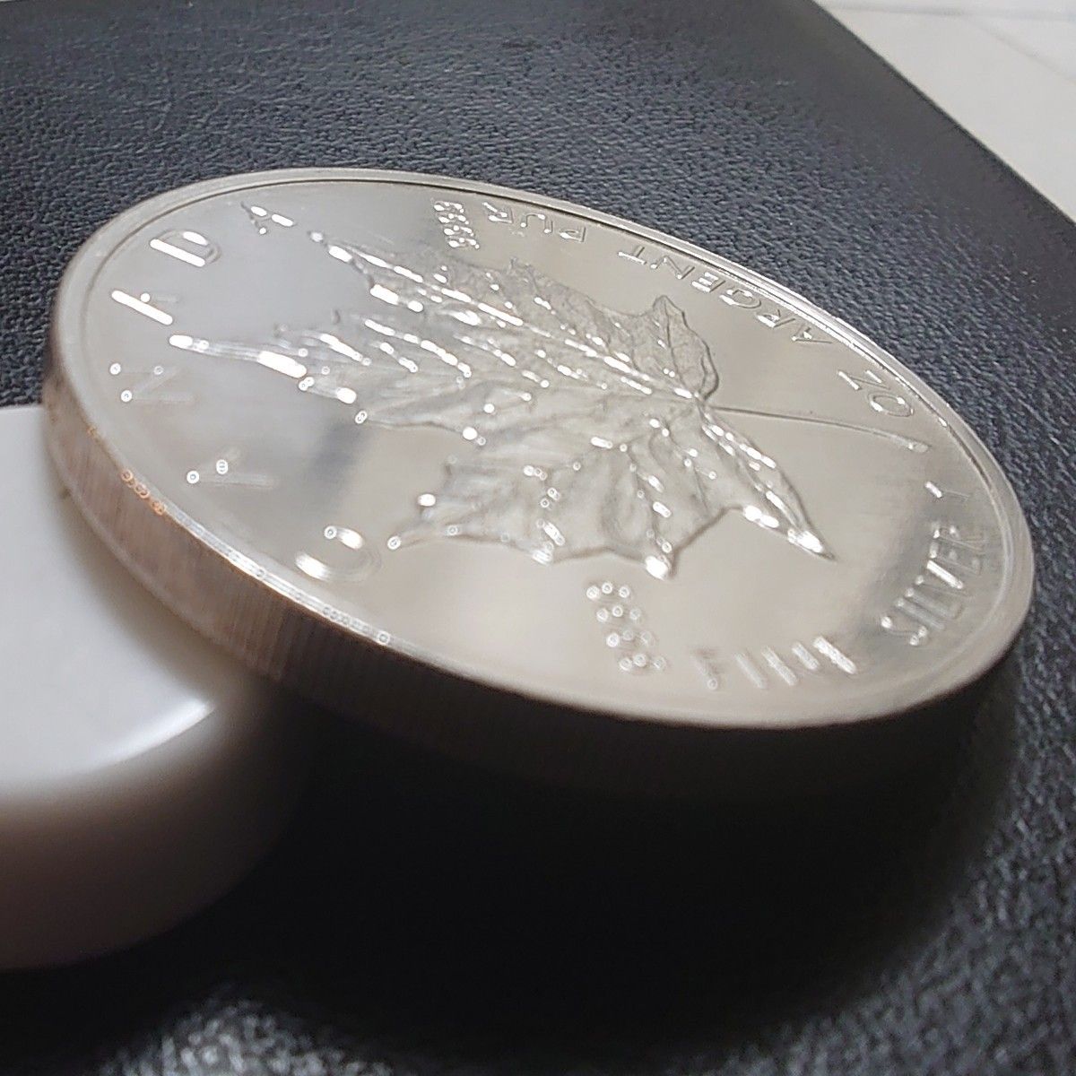 1997年 カナダ銀貨 5ドル メイプルリーフ1オンス銀貨 エリザベス第三