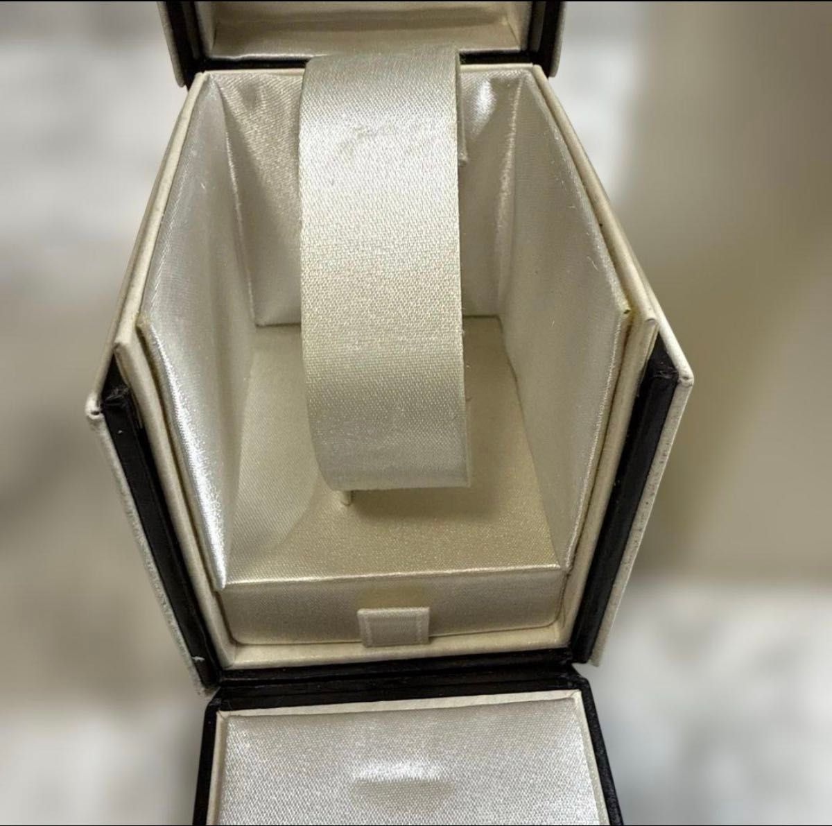 CHANEL シャネル 腕時計 空箱 ホワイト 外箱あり ホワイト×ブラック