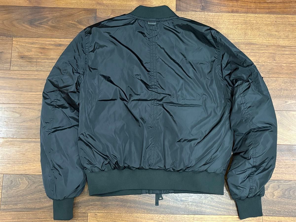 ロカルノ ボンバーLocarno Bomber カナダグース Canada goose｜Yahoo