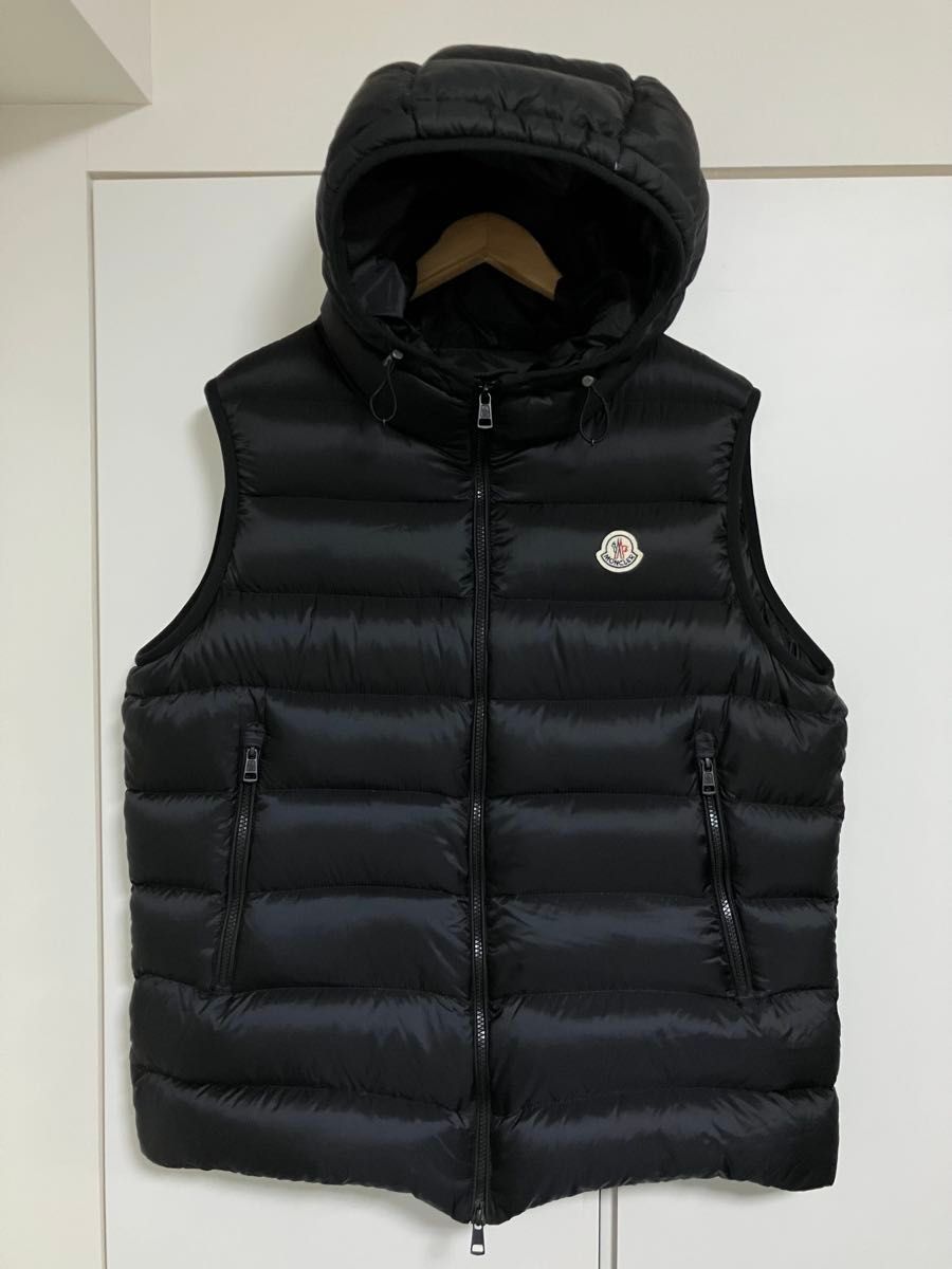 MONCLERモンクレールのダウンベスト サイズ6 黒 ブラック 送料無料